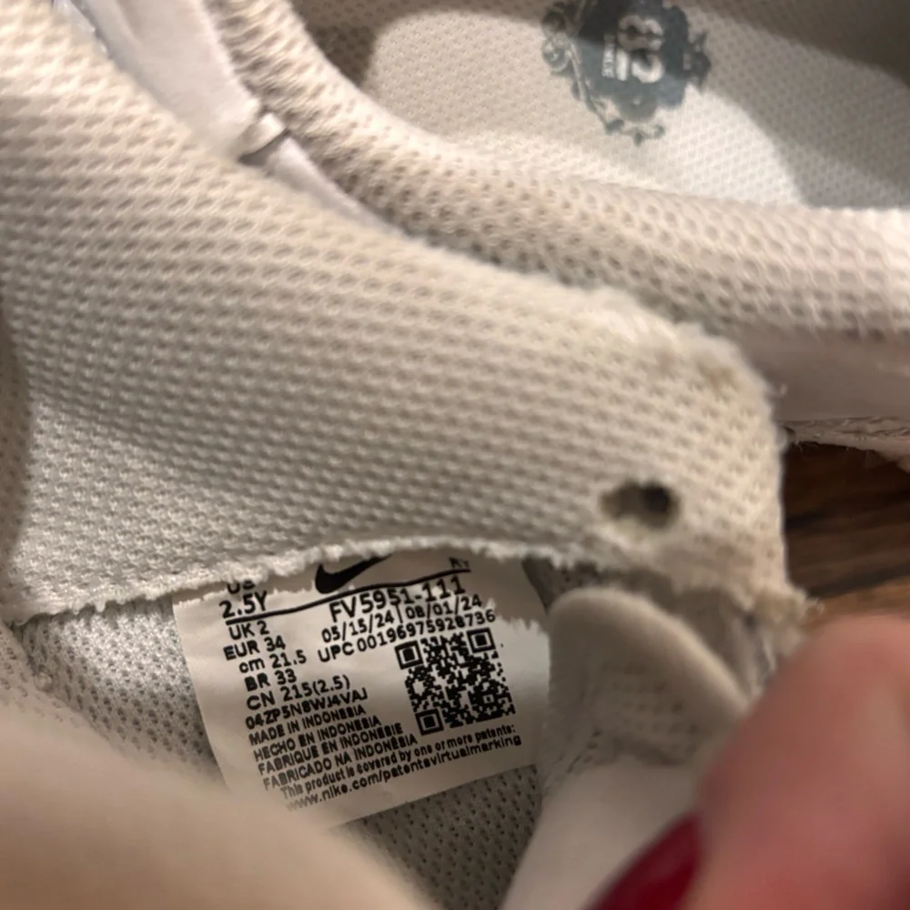 Nike Kids Air Force 1 White Sneakers Size 2.5 Youth